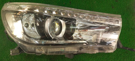 TOYOTA HILUX REVO HEAD LAMP RH (HL0031) (O)