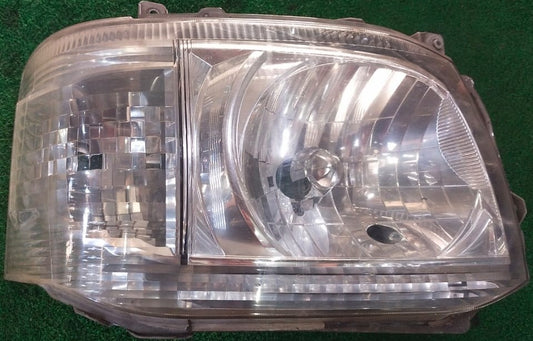 TOYOTA HIACE HEAD LAMP RH (HL0033)