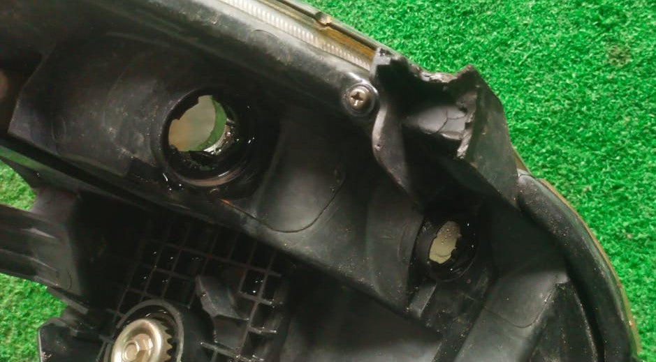 TOYOTA VIGO HEAD LAMP  RH (HL0037)