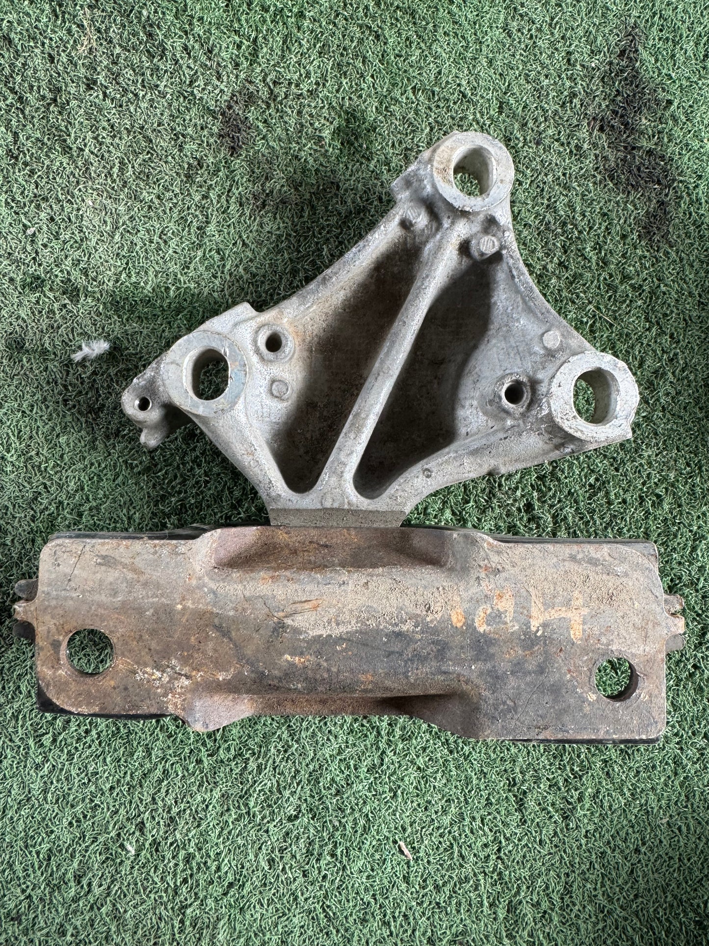 HONDA CITY ENGINE MOUNTING RH (EM0013)