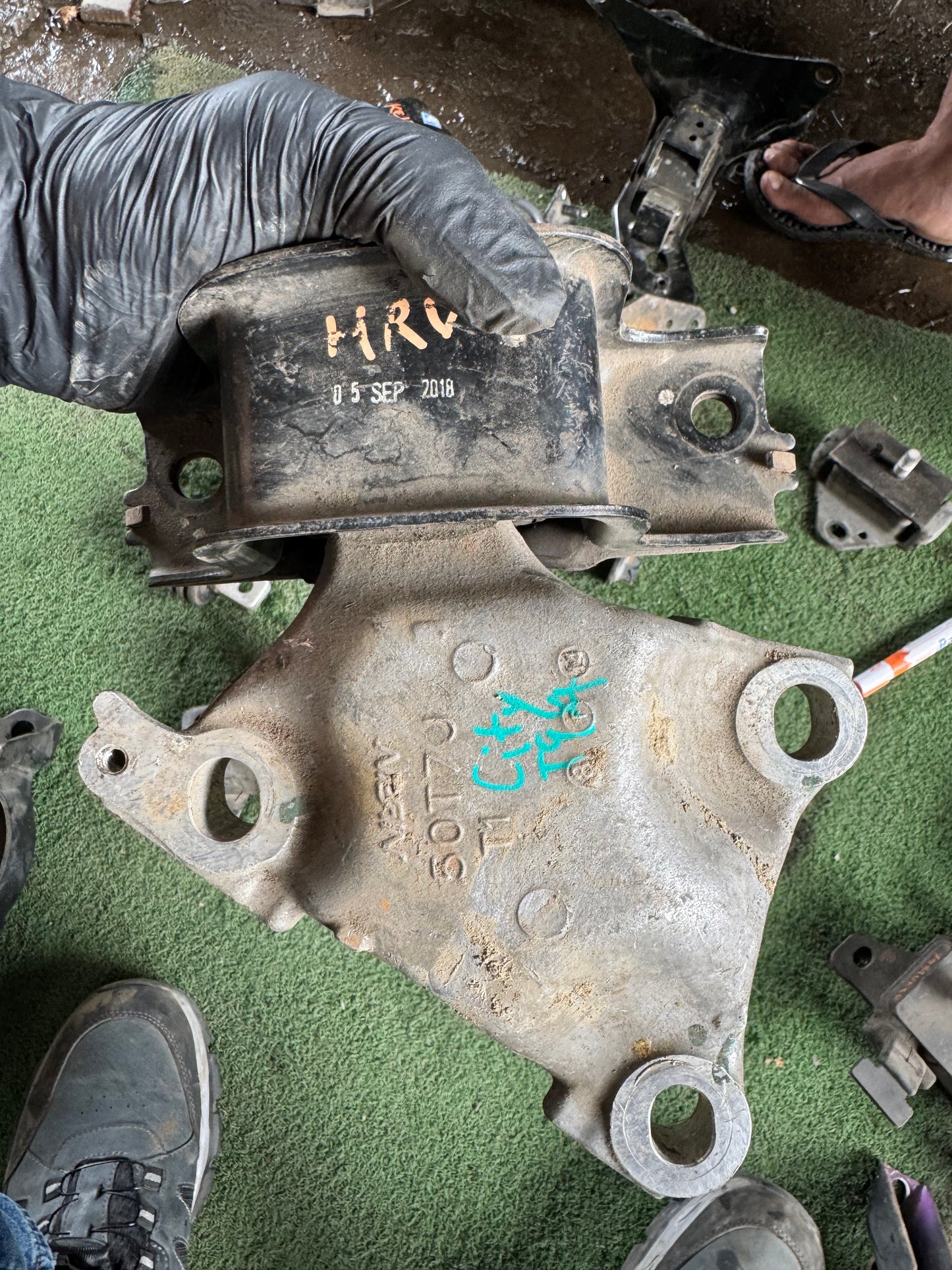 HONDA CITY ENGINE MOUNTING RH (EM0013)