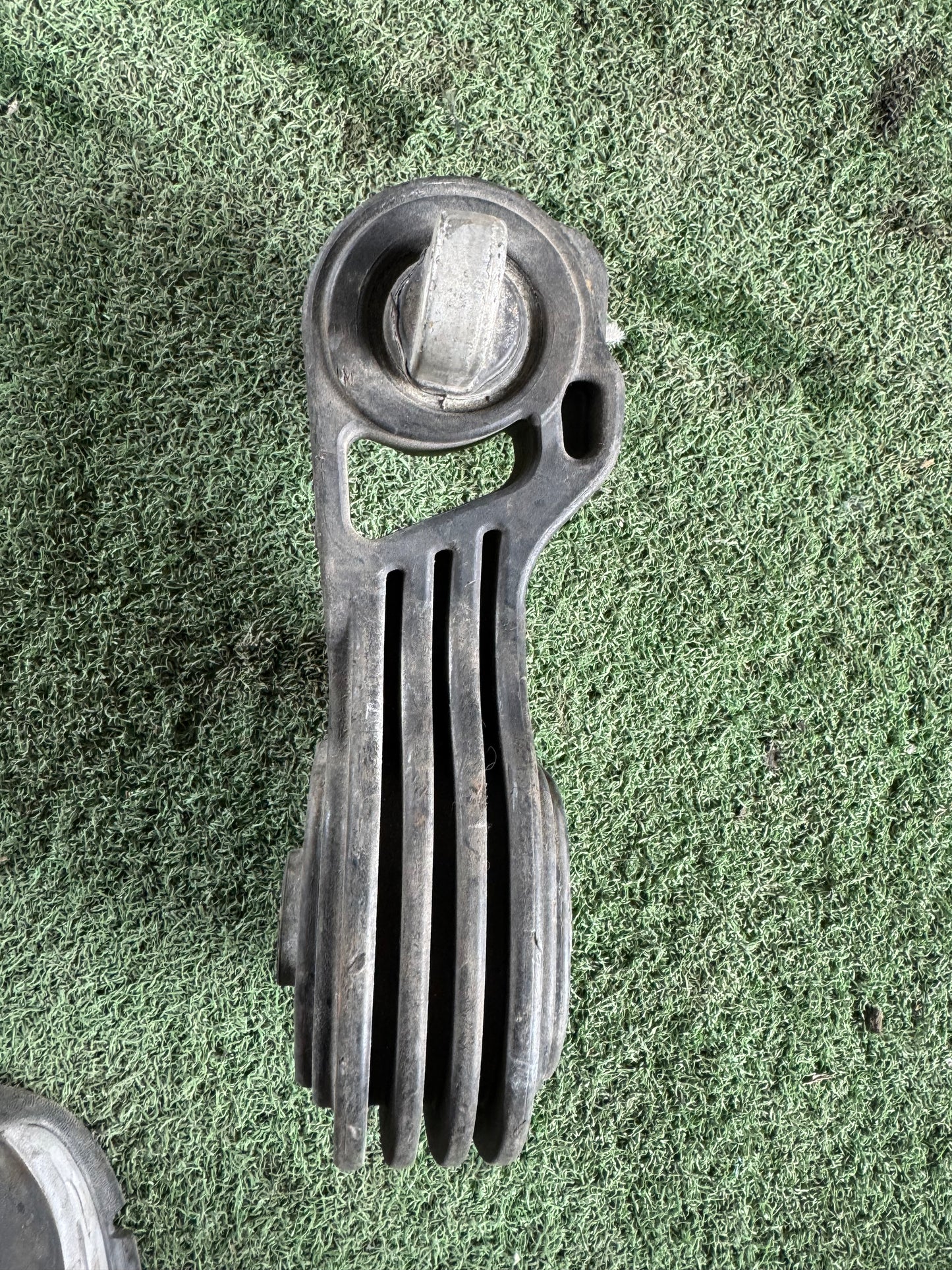 HONDA CRB ENGINE MOUNTING REAR (EM0016)