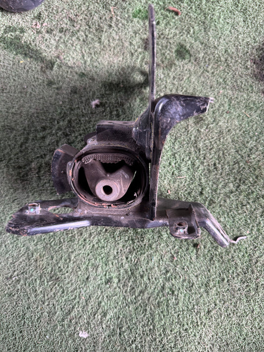 TOYOTA VIOS NCP150 ENGINE MOUNTING RH (EM0031)