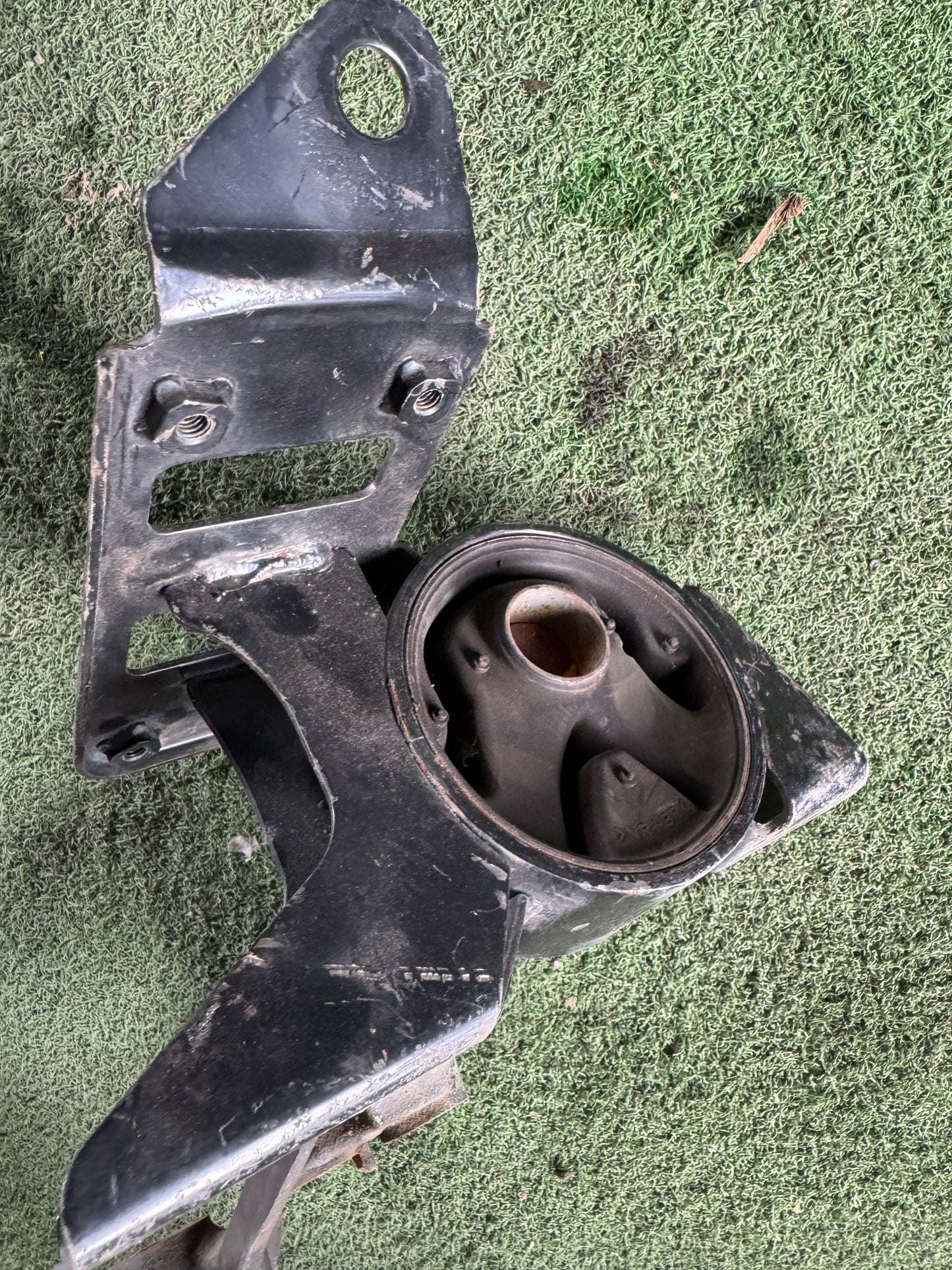 PERODUA MYVI D20N ENGINE MOUNTING LH (EM0038)