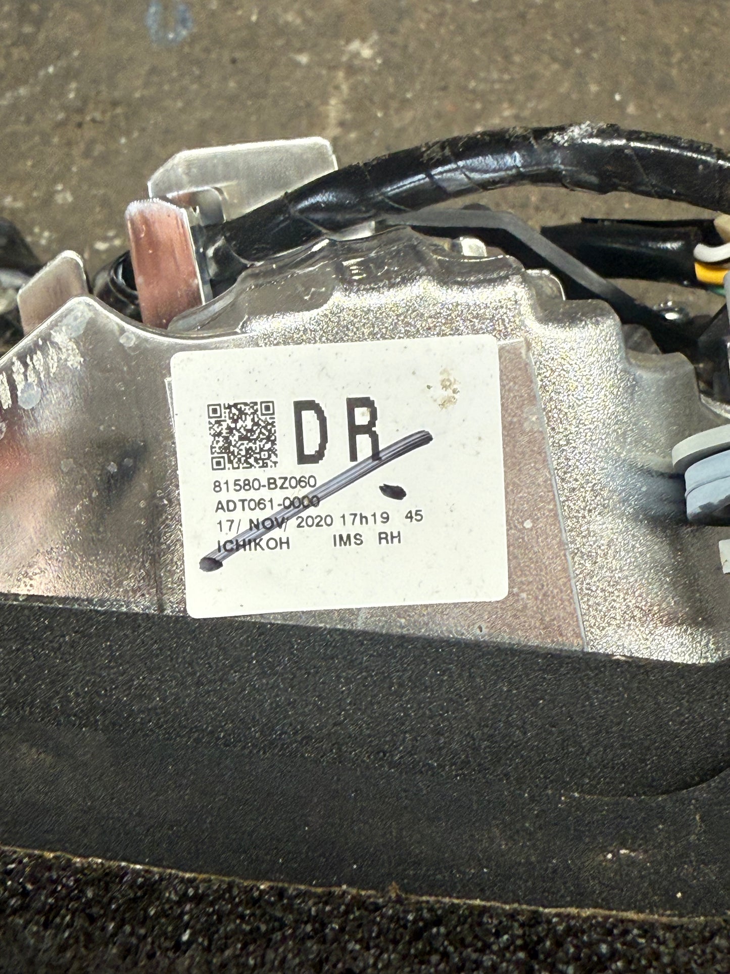 PERODUA ARUZ INNER TAIL LAMP RH 81580-BZ060