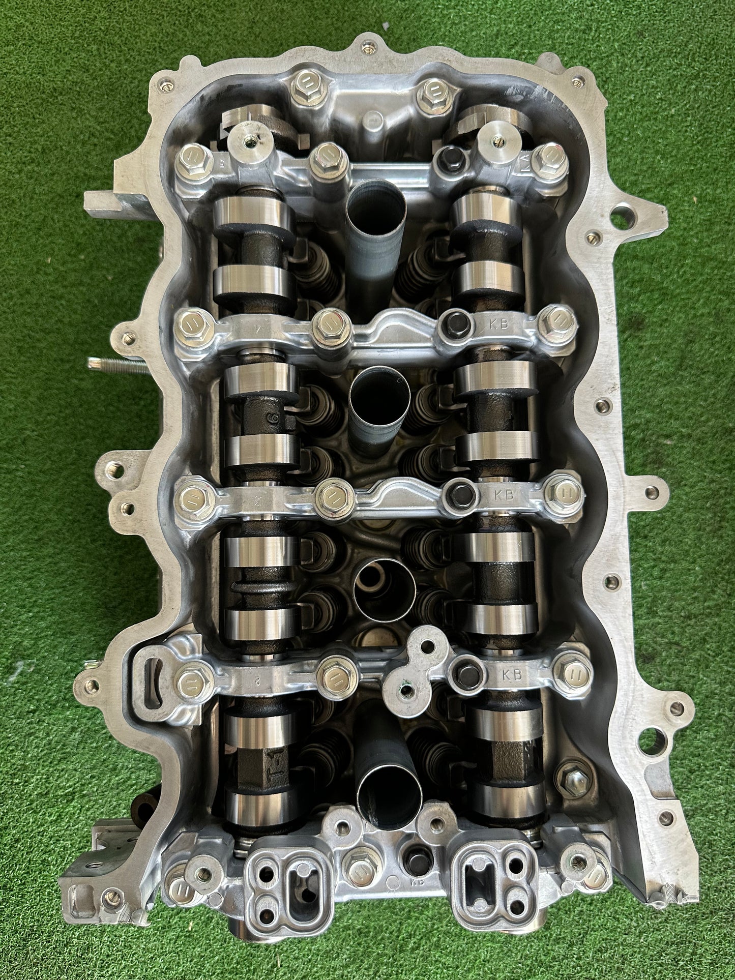 PERODUA BEZZA 1.3 CYLINDER HEAD COMPLETE GENUINE (PW623011)