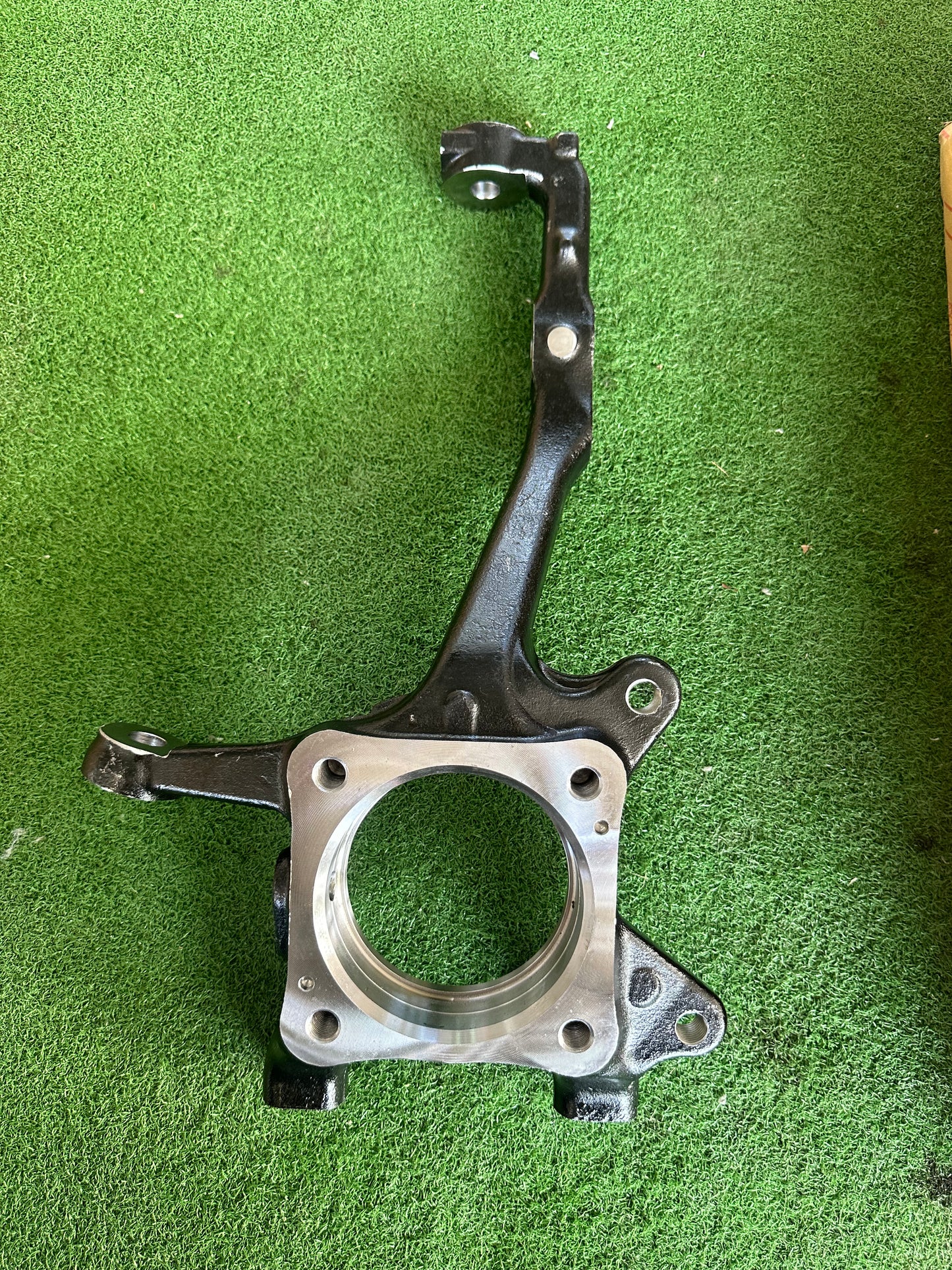 TOYOTA HILUX REVO GUN125, GUN126 KNUCKLE ARM LEFT (43212-KK010)