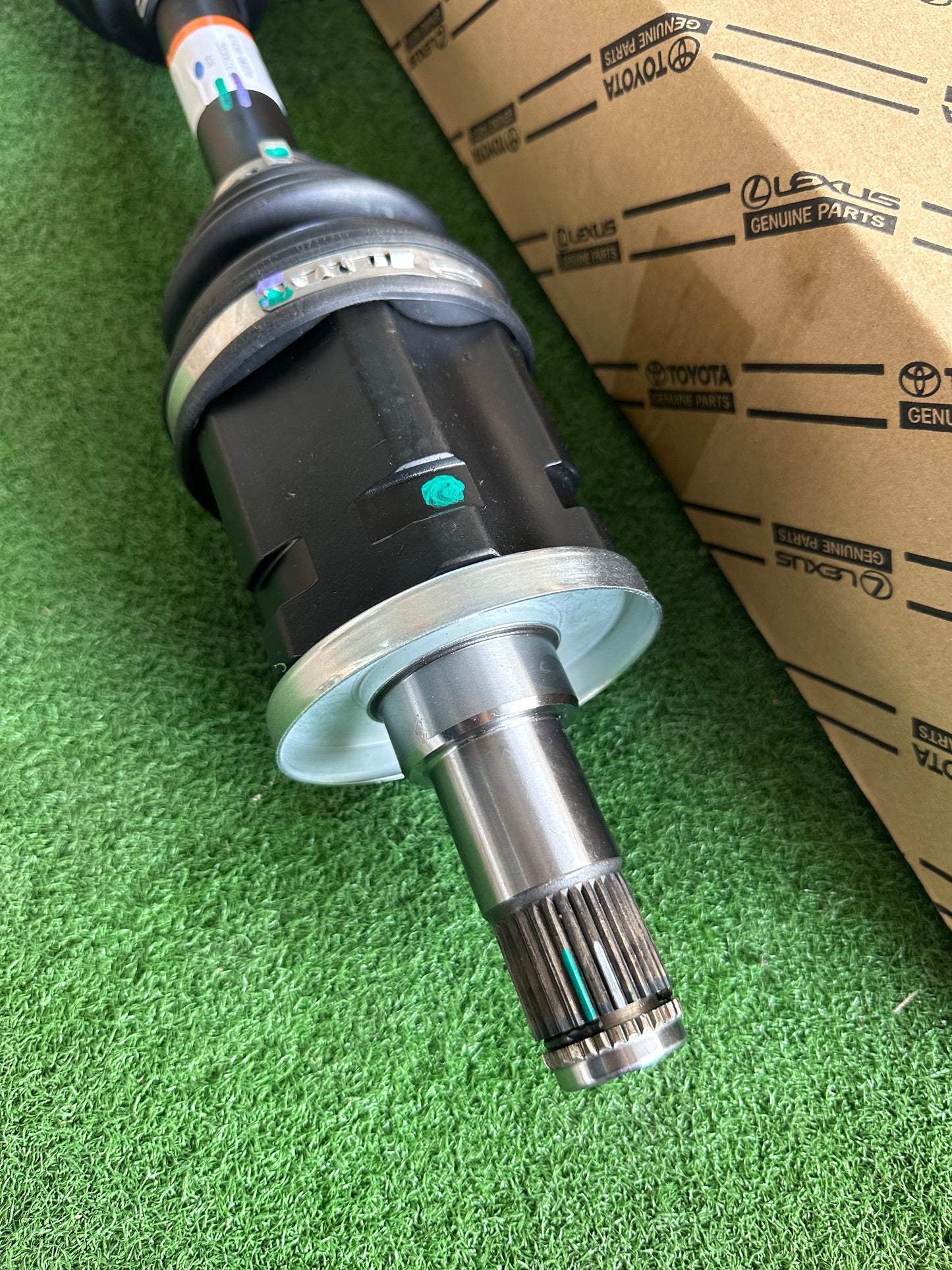 TOYOTA HILUX REVO GUN125, 126, 1GD, 2GD DSA AT/MT LH/RH (43430-0K070)