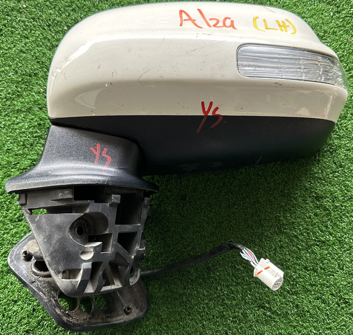 PERODUA ALZA SIDE MIRROR 5WIRE LH WHITE (SM00051)