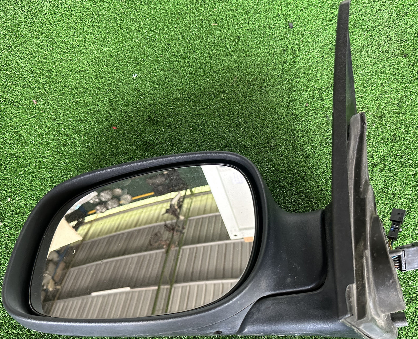 LAND ROVER L314 SIDE MIRROR 7WIRE LH BLACK (SM00038)