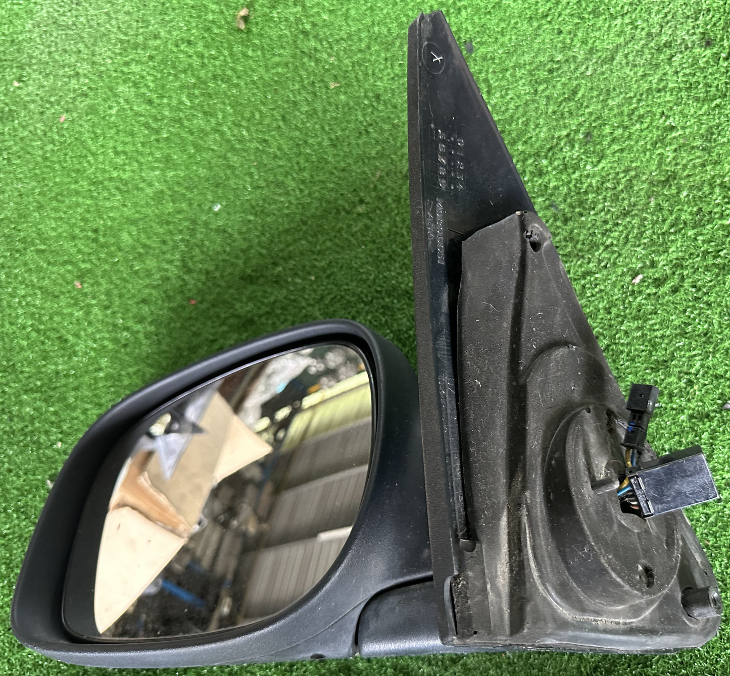 LAND ROVER L314 SIDE MIRROR 7WIRE LH BLACK (SM00038)