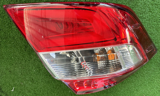 PERODUA BEZZA TAIL LAMP LH (81560-BZ410)