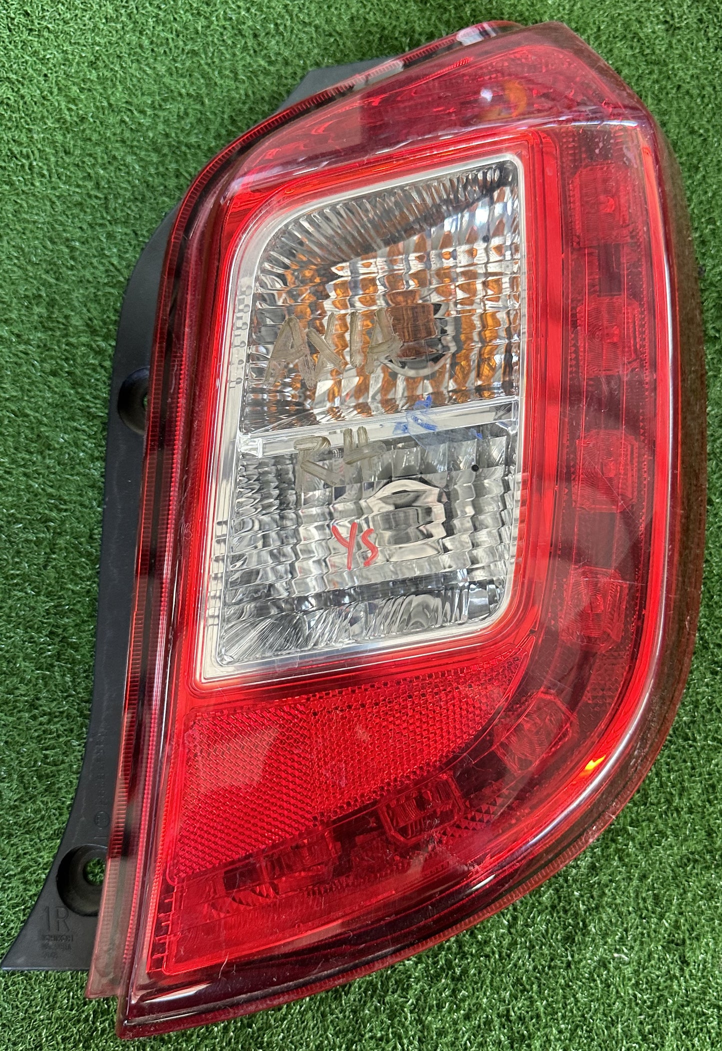 PERODUA AXIA TAIL LAMP RH (81550-BZ260)