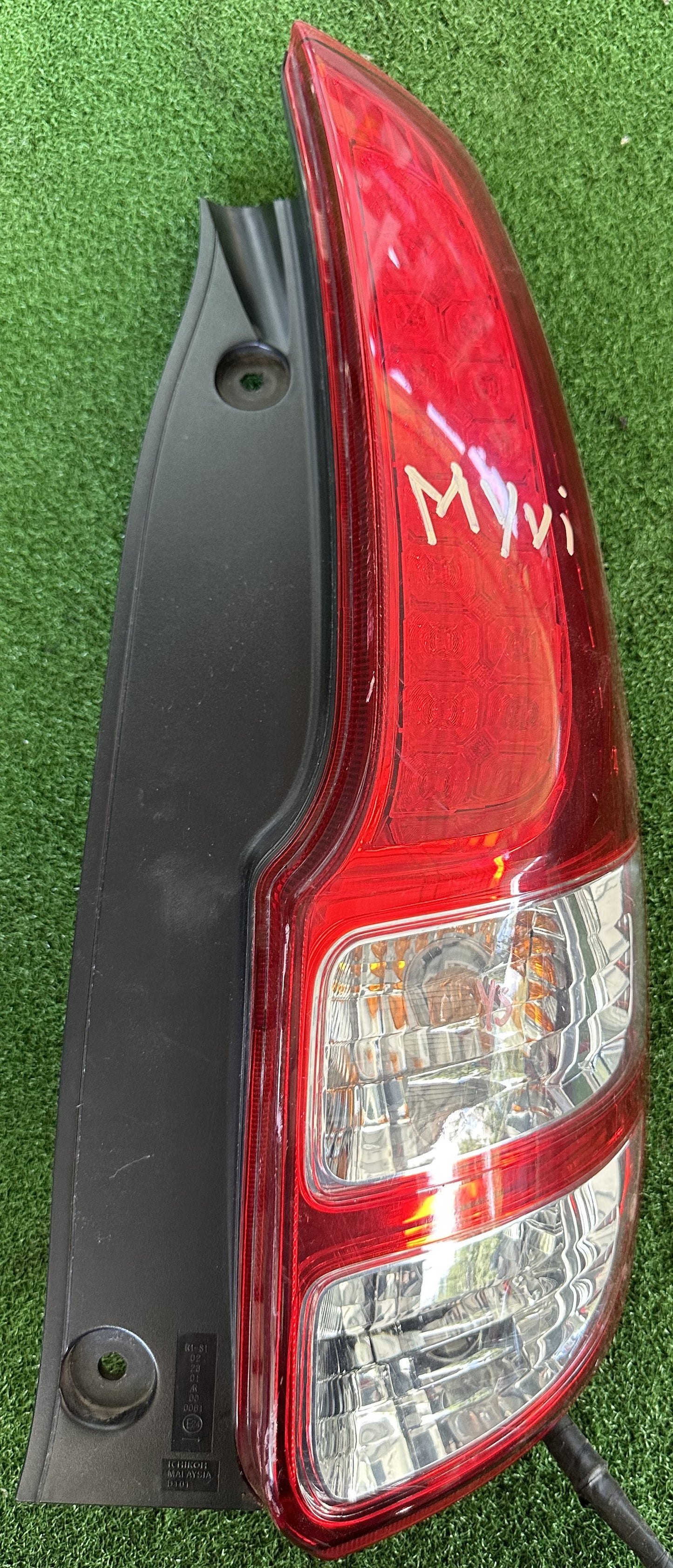 PERODUA MYVI LAGI BEST TAIL LAMP RH (TL00025)