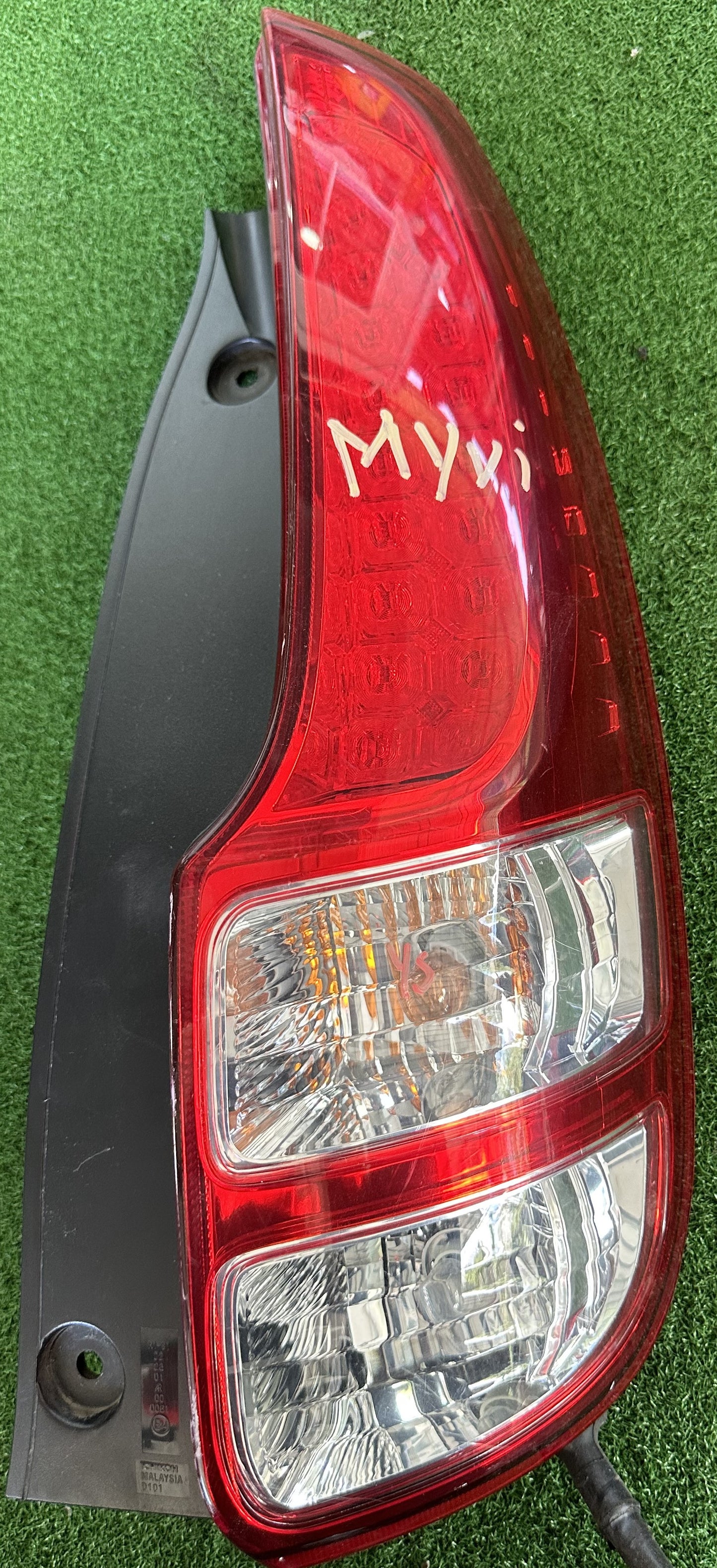 PERODUA MYVI LAGI BEST TAIL LAMP RH (TL00025)