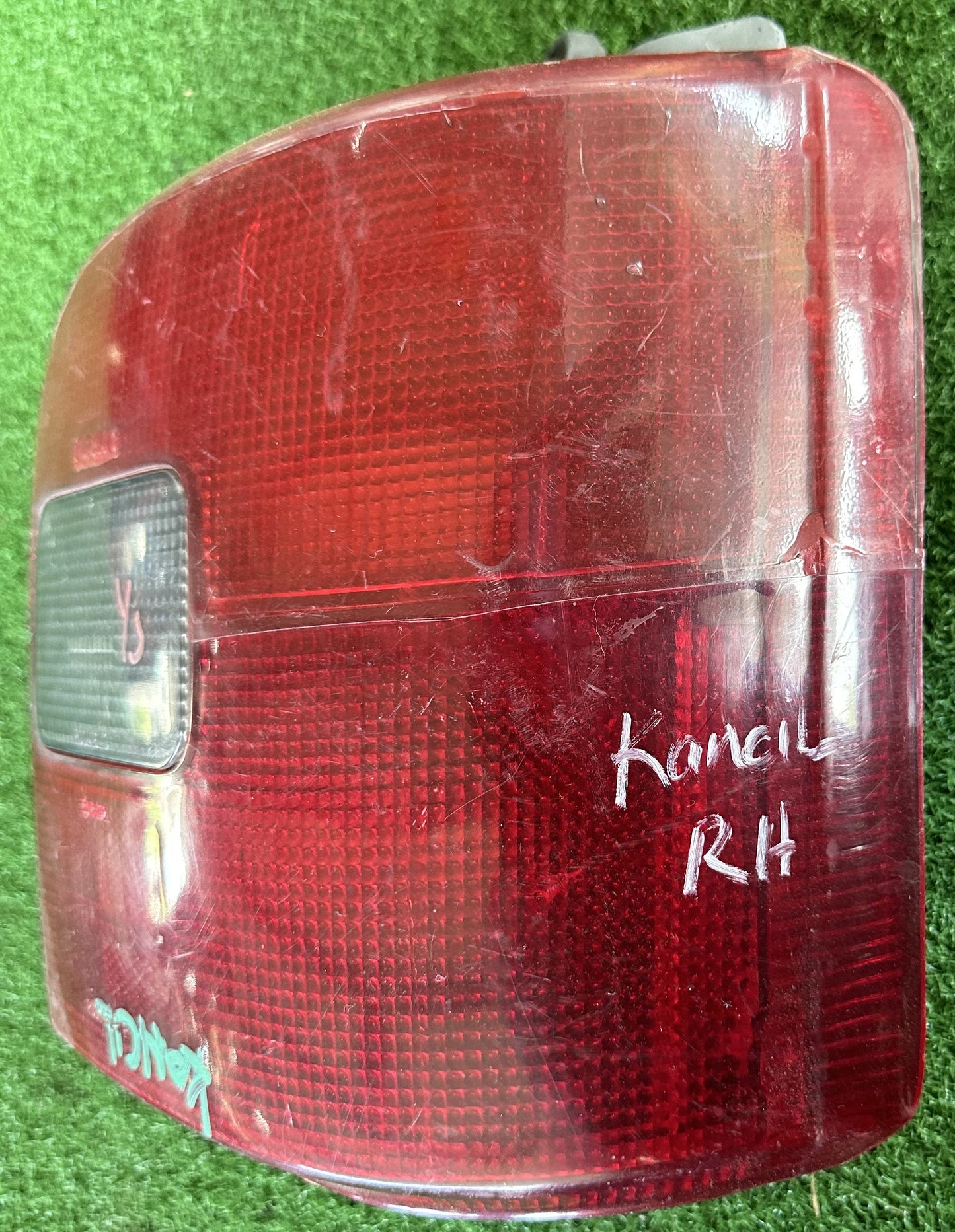 PERODUA KANCIL 2000 TAIL LAMP RED RH (TL00032)