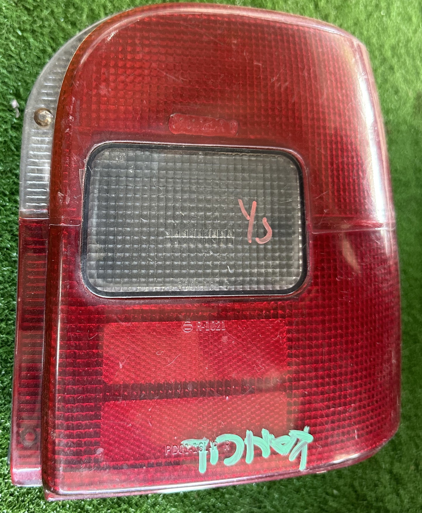 PERODUA KANCIL 2000 TAIL LAMP RED RH (TL00032)