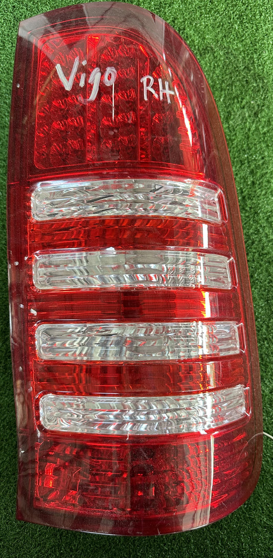 TOYOTA VIGO KUN25 TAIL LAMP RH (TL00040)