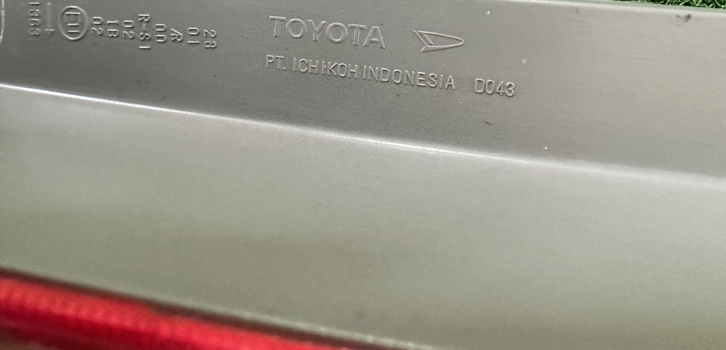 TOYOTA AVANZA F600 TAIL LAMP RH (TL00044)