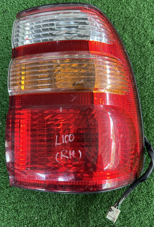 TOYOTA LAND CRUISER 100 INNER TAIL LAMP (TL00051)