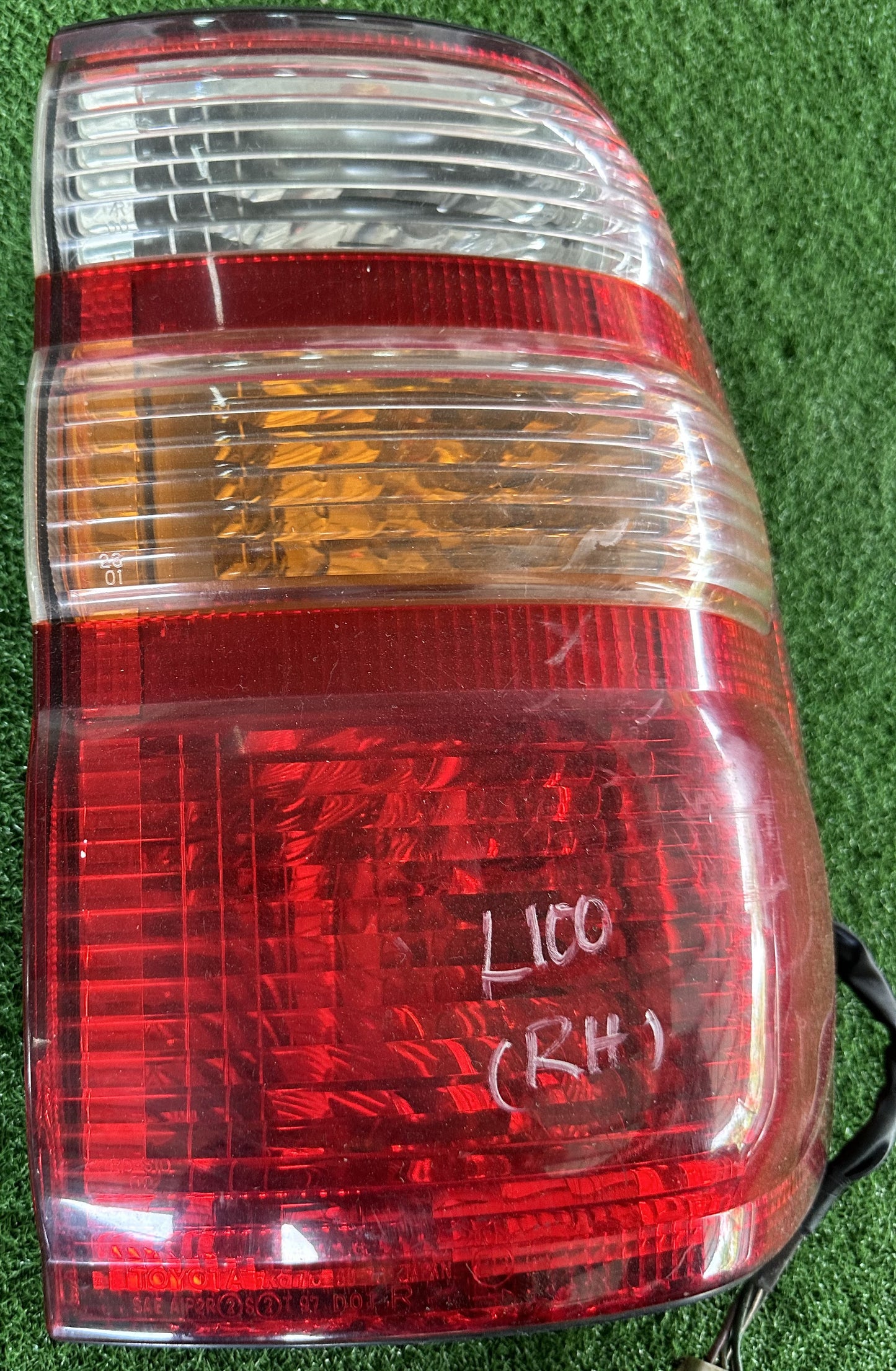TOYOTA LAND CRUISER 100 INNER TAIL LAMP (TL00051)
