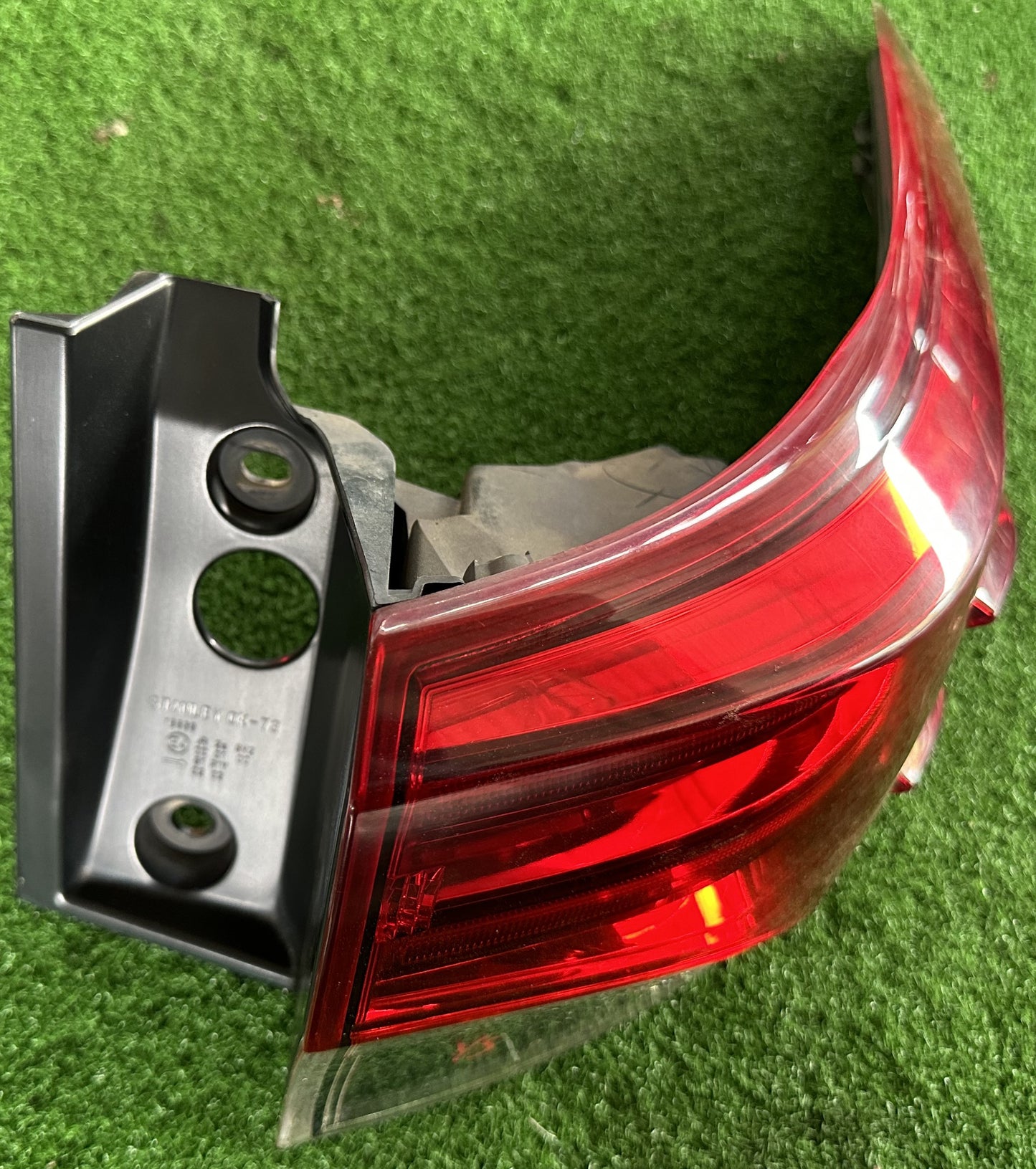 TOYOTA FORTUNER GUN156 OUTER TAIL LAMP RH (TL00056)