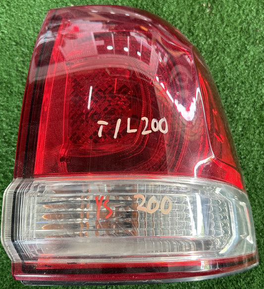 TOYOTA LAND CRUISER 200 OUTER TAIL LAMP RH (TL00054)