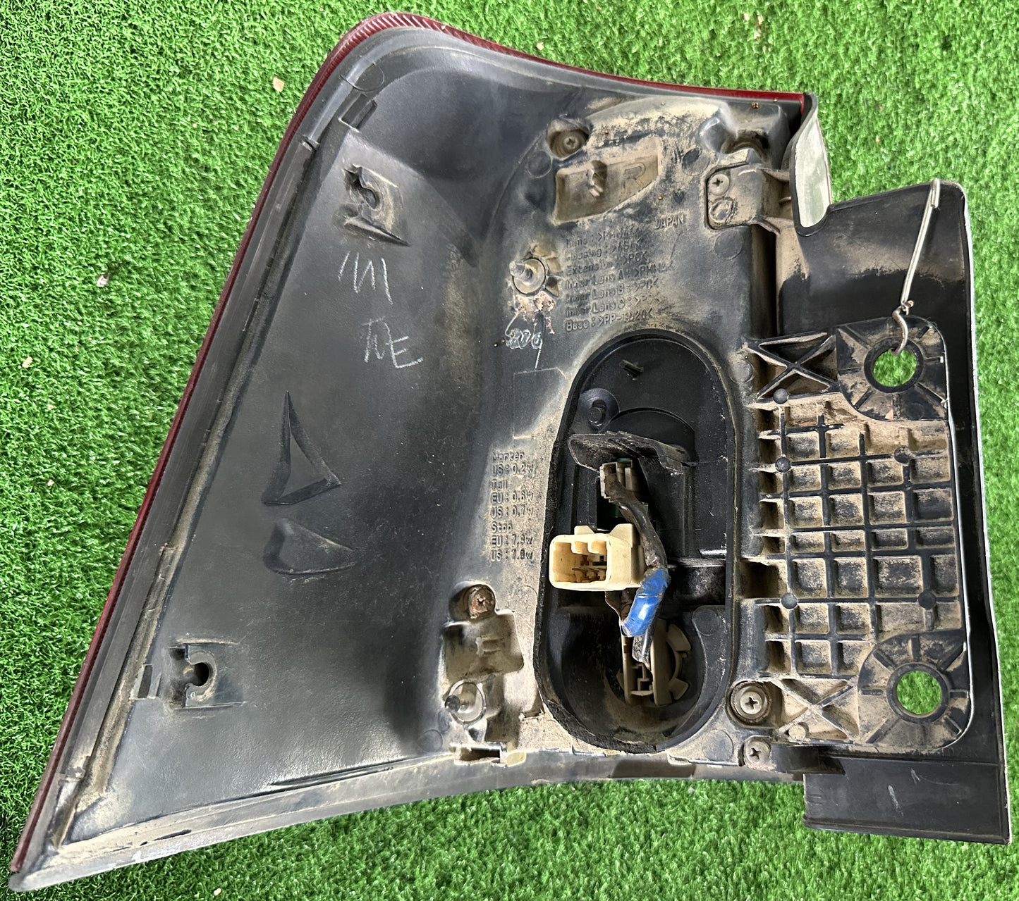 TOYOTA LAND CRUISER 200 OUTER TAIL LAMP RH (TL00054)