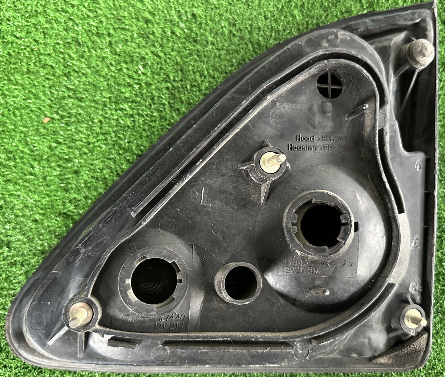 TOYOTA HARRIER XV10 INNER TAIL LAMP LH (TL00060)