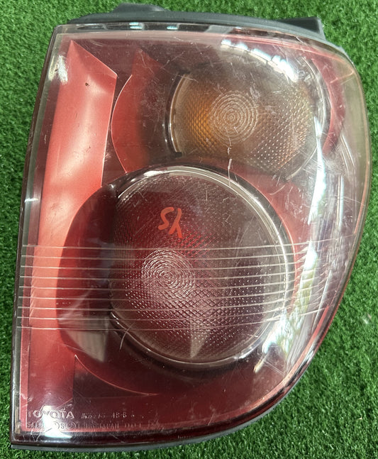 TOYOTA HARRIER XV10 OUTER TAIL LAMP RH (TL00058)