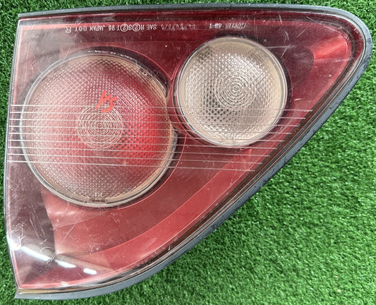 TOYOOTA HARRIER XV10 INNER TAIL LAMP RH (TL00059)