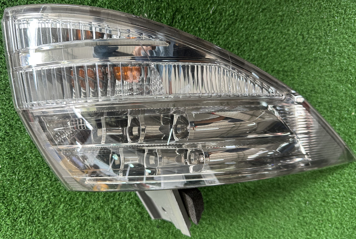TOYOTA ESTIMA ACR 50 OUTER TAIL LAMP LH (TL00062)