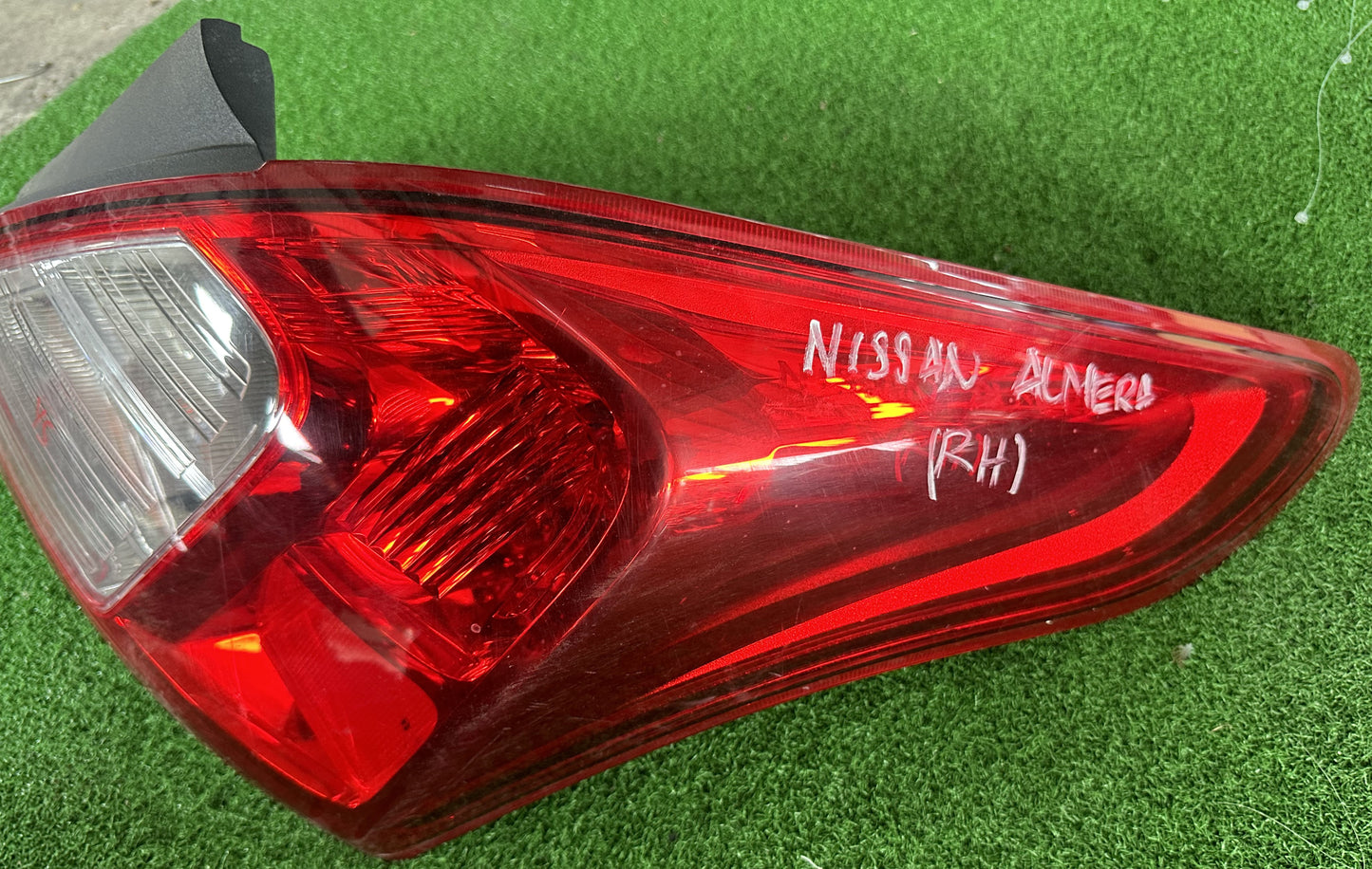 NISSAN ALMERA N17 TAIL LAMP RH (TL00007)