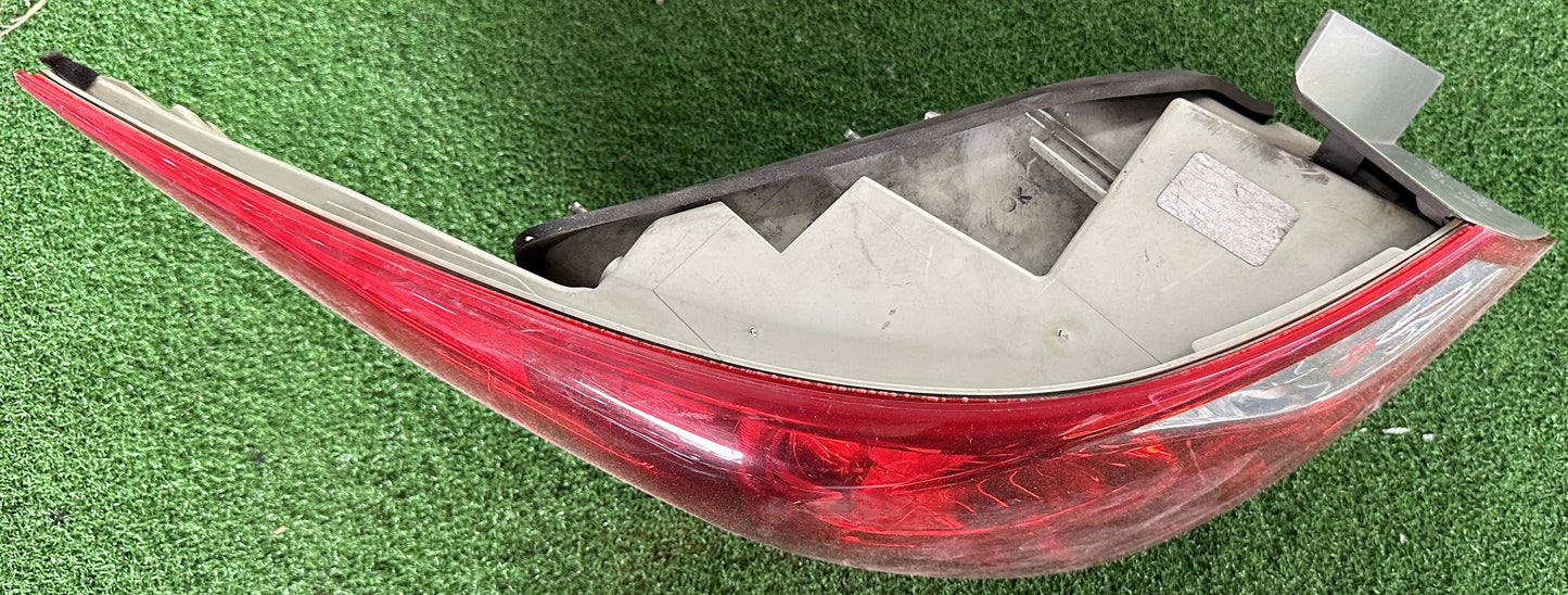 HYUNDAI SONATA YF OUTER TAIL LAMP LH (TL00017)