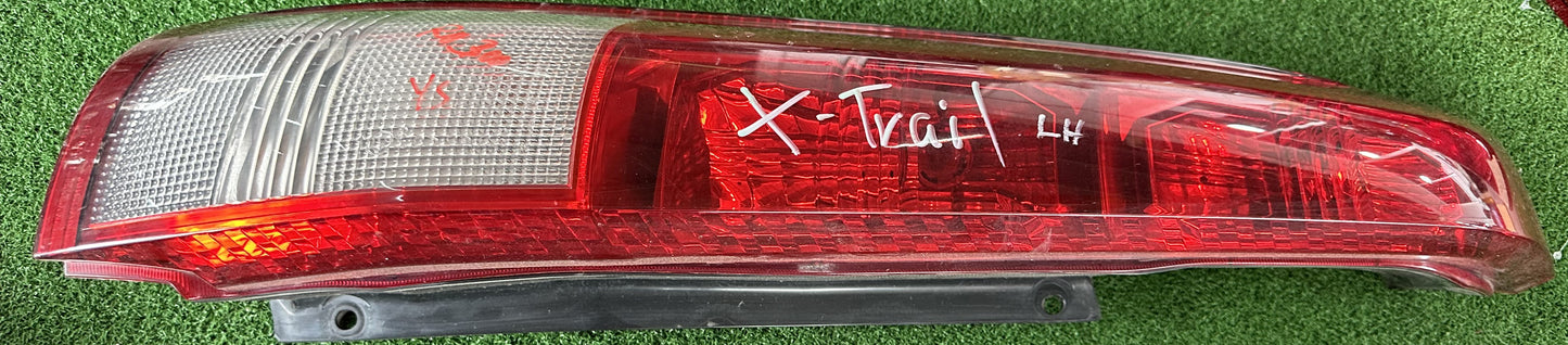 NISSAN X-TRAIL T30 TAIL LAMP LH (TL00009)