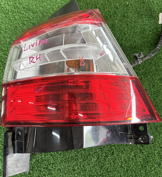 NISSAN LIVINA L11 OUTER TAIL LAMP RH (TL00018)