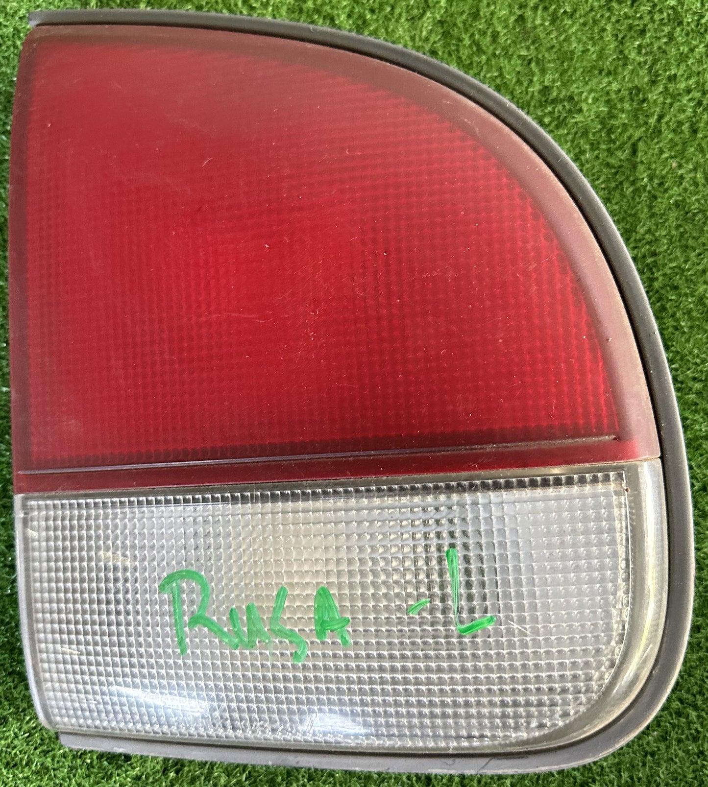 PERODUA RUSA TAIL LAMP LH (TL00098)