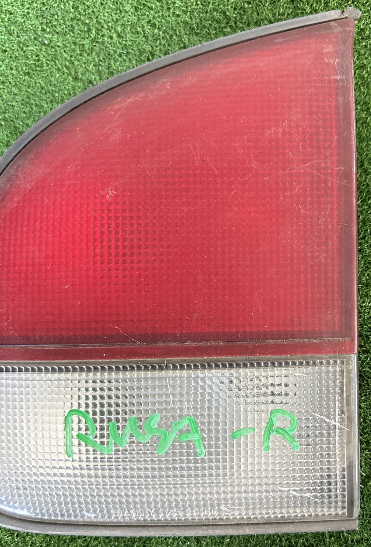 PERODUA RUSA TAIL LAMP RH (TL00097)