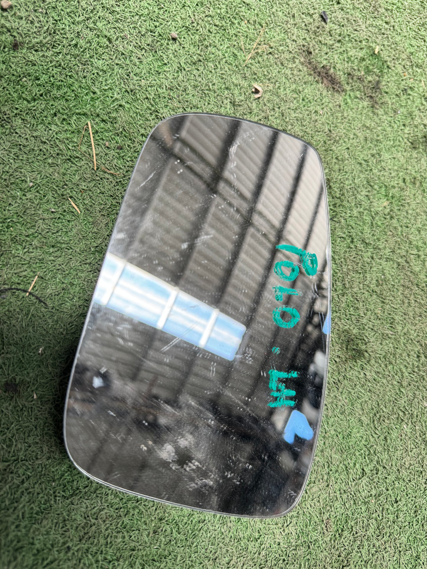 VOLKSWAGEN POLO MK5 SIDE MIRROR GLASS LH (SMG009)