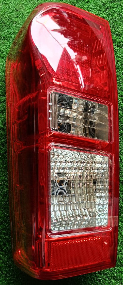 ISUZU DMAX VCROSS 2013 4DOOR TAIL LAMP WITH LED LEFT (ISK05E-4036A-LNND)