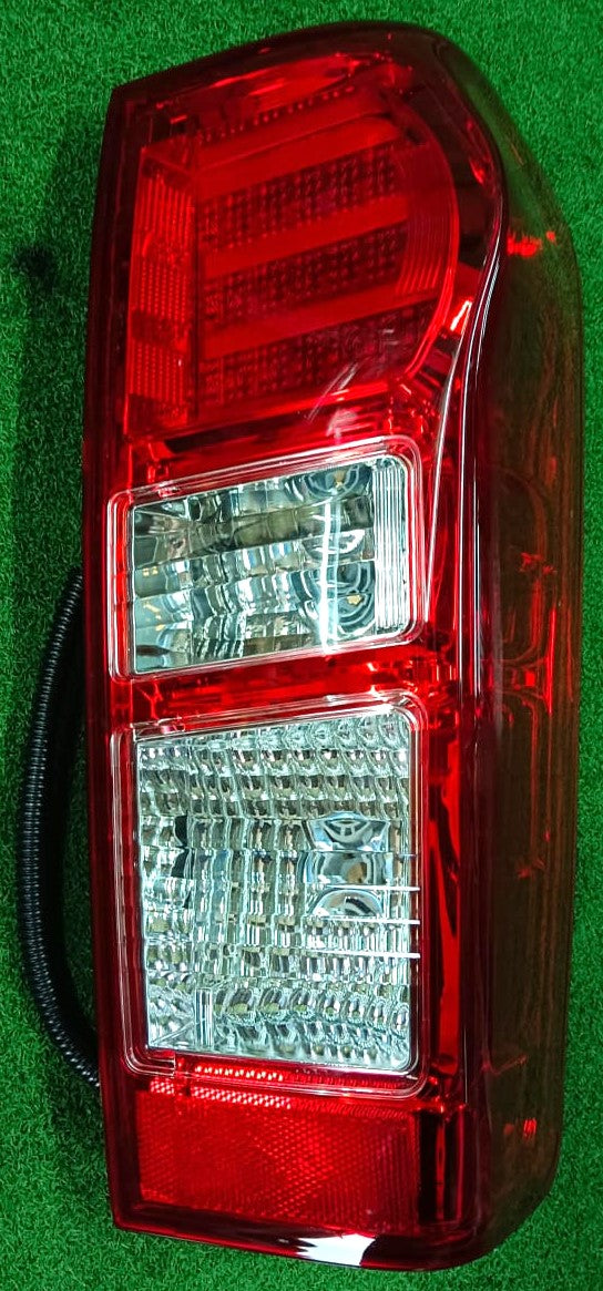 ISUZU DMAX VCROSS 2013 4DOOR TAIL LAMP WITH LED RIGHT (ISK05E-4036A-RNND)