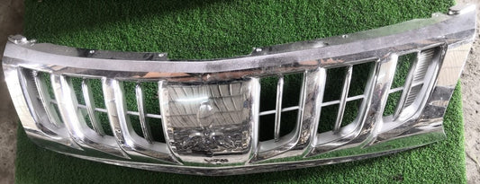 MITSUBISHI TRITON FRONT CHROME GRILLE (B) (MB0719301-1)