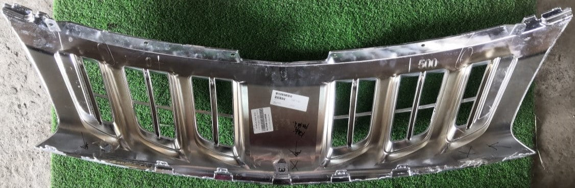 MITSUBISHI TRITON FRONT CHROME GRILLE (B) (MB0719301-1)