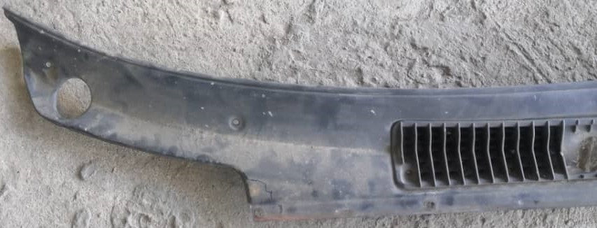 MITSUBISHI MIRAGE WIPER GRILLE LH/RH SET (MB319916)