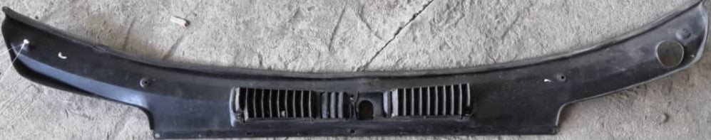 MITSUBISHI MIRAGE WIPER GRILLE LH/RH SET (MB319916)