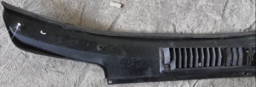 MITSUBISHI MIRAGE WIPER GRILLE LH/RH SET (MB319916)
