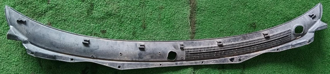 MITSUBISHI STROM WIPER GRILLE LH/RH SET (MR109225)