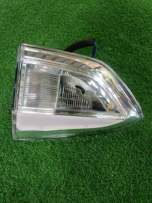 PERODUA MYVI 2018 BACKUP LAMP (WHITE/CLEAR) RH (PDV02E-4037A-RNWA)