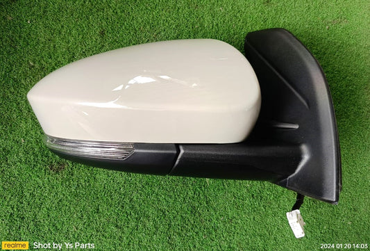 PERODUA ATIVA 1.0 H 2021 SIDE MIRROR 9 WIRE WITH LAMP (AUTO FOLDABLE) RH (PDT01A-2650T-RONG) (87910-BZP60) (OEM)