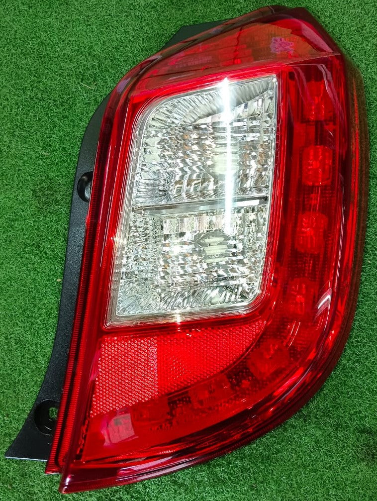 PERODUA AXIA 2014 TAIL LAMP RIGHT (PDX01A-4036A-RNNA)